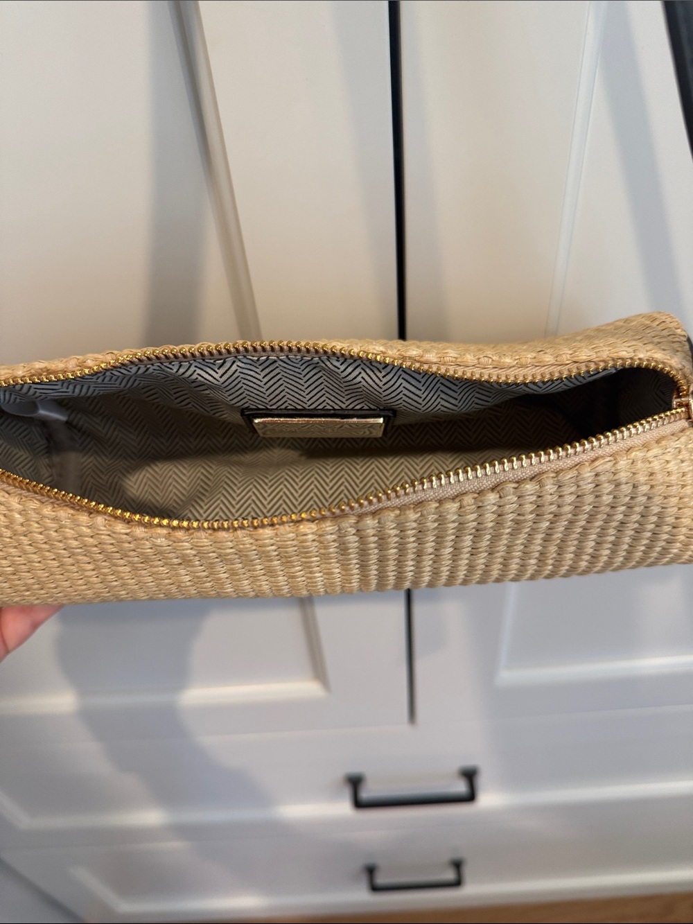 Moda Luxe Beige Straw Cylinder bag with Black Strap - Picture 2 of 3